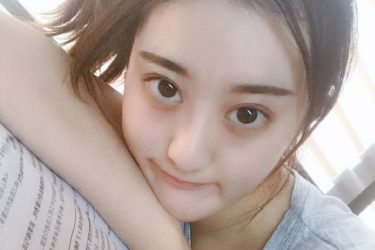 今日妹子图 20181217 98出生的小姐姐 @周凯旋Tiffany - 逸尤格