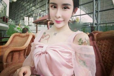 15岁少女为了爱情整容成蛇精 葫芦娃快来收了此妖 - 逸尤格