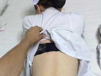 南宁护士门事件 漂亮护士翘起大屁股啪啪啪|门事件 - 逸尤格