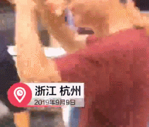 最后一天上班的马云 看望老同事现场人山人海 - 逸尤格