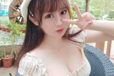 【今日妹子图】微博动漫博主 @是依酱呀 - 逸尤格