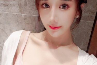 【今日妹子图】斗鱼人气舞蹈主播 @秀秀呢 - 逸尤格