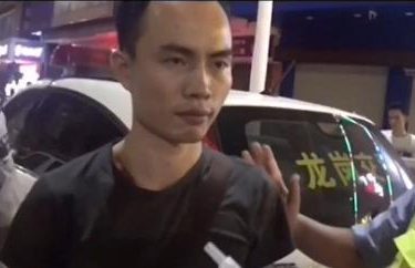 深圳交警上路查酒驾偶遇“奥斯卡影帝”,现场所有人都尴尬了。 - 逸尤格