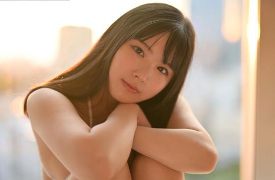 真波静奈(まなみ静奈)出道作品车牌号EBWH-033介绍及封面预览 - 逸尤格