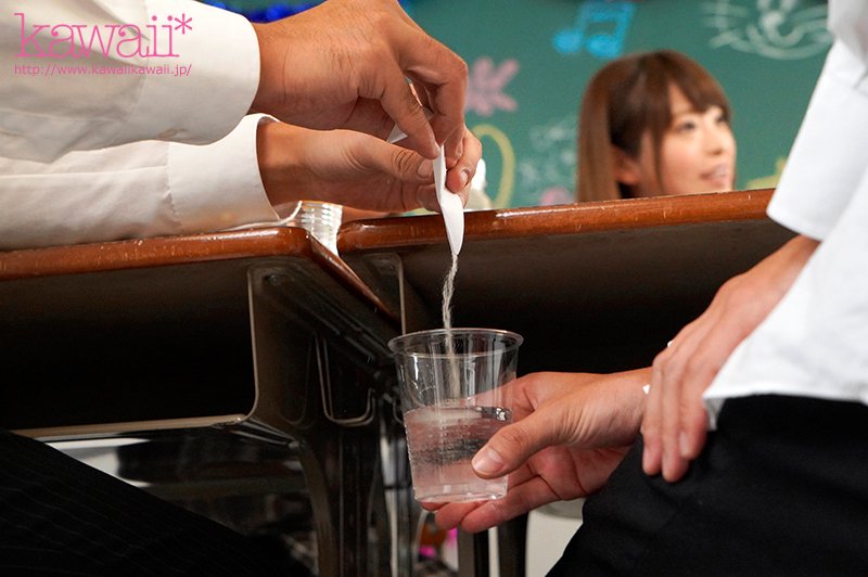 图片[4] - 松田美子作品HND-605封面及内容欣赏 - 逸尤格