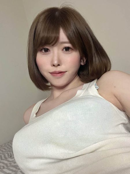 正妹女星「明日见未来」作品推荐封面及内容欣赏 - 逸尤格