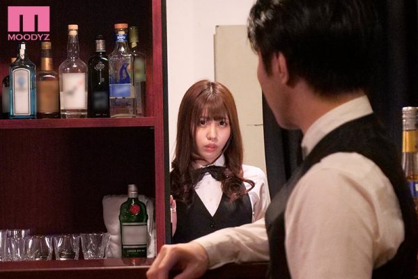 「店长与女员工不伦NTR!」系列作品推荐封面及内容欣赏 - 逸尤格