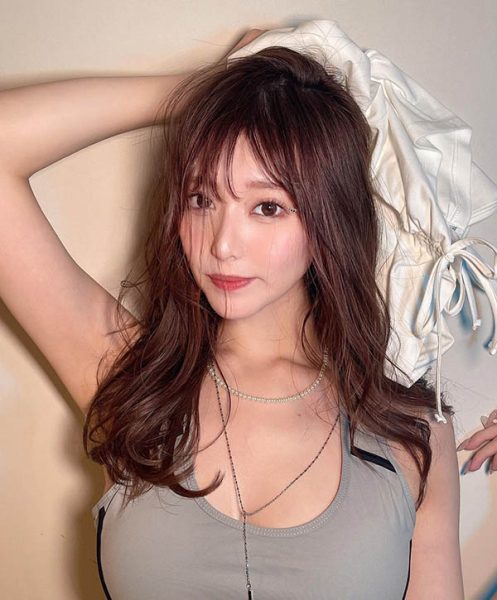 170公分F罩杯顶尖新秀《枫富爱》精选作品推荐封面及内容欣赏 - 逸尤格