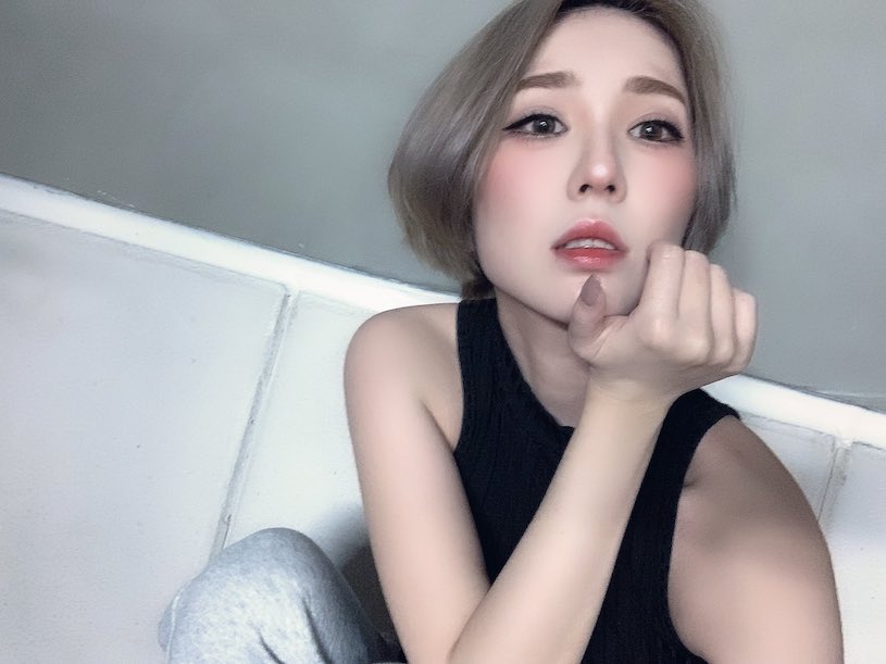 冷艳正妹《舞原圣》精选作品推荐封面及内容欣赏 - 逸尤格