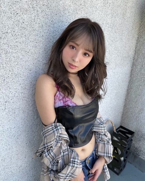 木瓜形G乃小只马《天音真比奈》精选作品推荐封面及内容欣赏 - 逸尤格