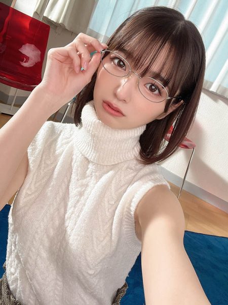 JK制服甜心《仓本蓳》最新作品推荐封面及内容欣赏 - 逸尤格