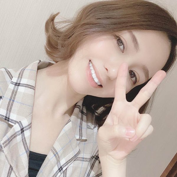 引退八年的暗黑天后《希志爱野》精选作品推荐封面及内容欣赏 - 逸尤格