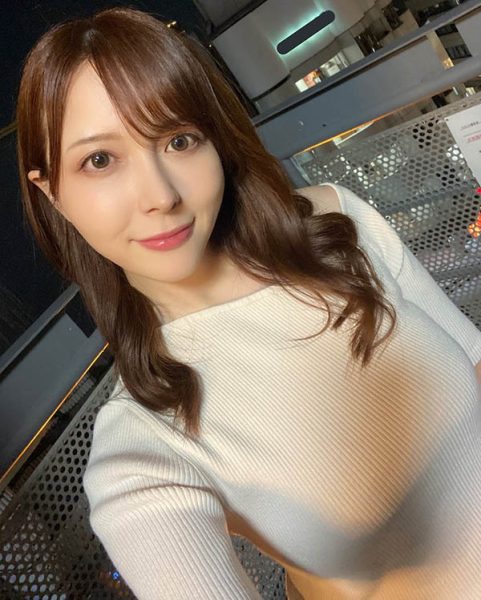 高颜值小只马《岬奈奈美》最新作品推荐封面及内容欣赏 - 逸尤格