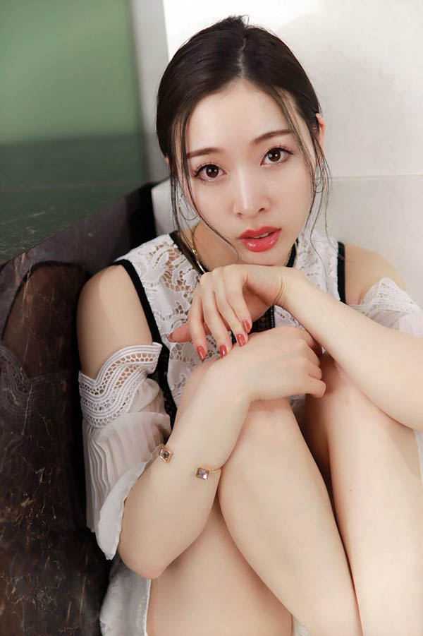 暗黑界身材教科书《本田岬》精选作品推荐封面及内容欣赏 - 逸尤格