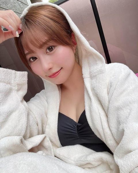 147萝莉正妹《成瀬心美》最新作品推荐封面及内容欣赏 - 逸尤格