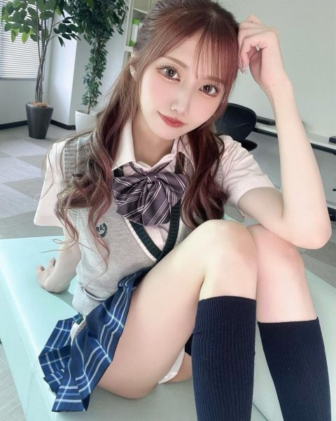 秋叶原老牌女仆《斋藤亚美里》精选作品推荐封面及内容欣赏 - 逸尤格
