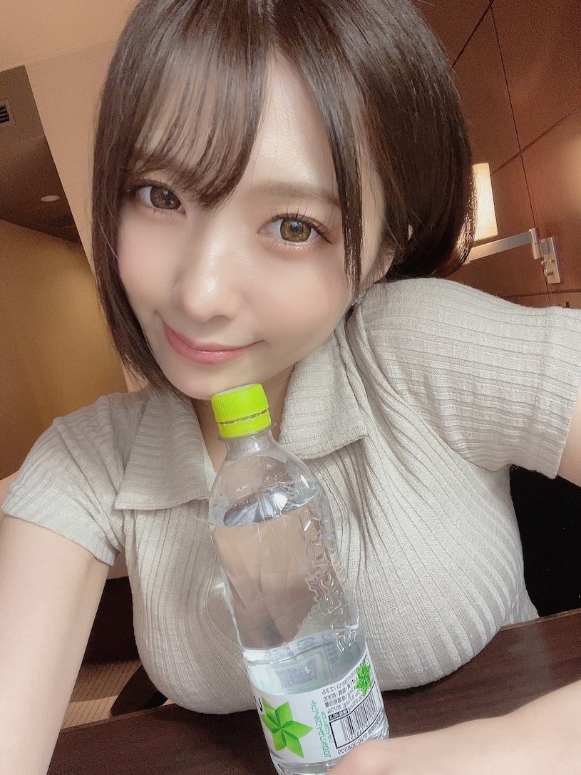 图片[4] - 集结18位S1有棉花糖巨乳《反差萌S级女星》精选作品推荐封面及内容欣赏 - 逸尤格