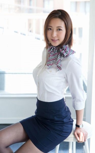 G乃美熟女《松下纱荣子》精选作品推荐封面及内容欣赏 - 逸尤格