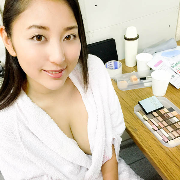 图片[3] - H Cup巨乳女星《相内司》精选作品推荐封面及内容欣赏 - 逸尤格