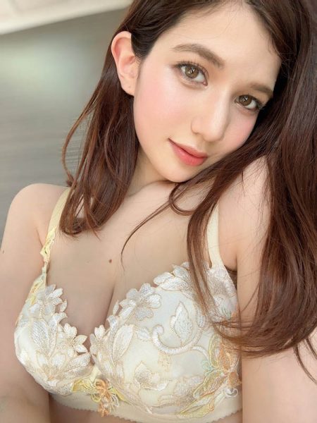 暗黑界最强混血女星《Lauren花恋》精选作品推荐封面及内容欣赏 - 逸尤格