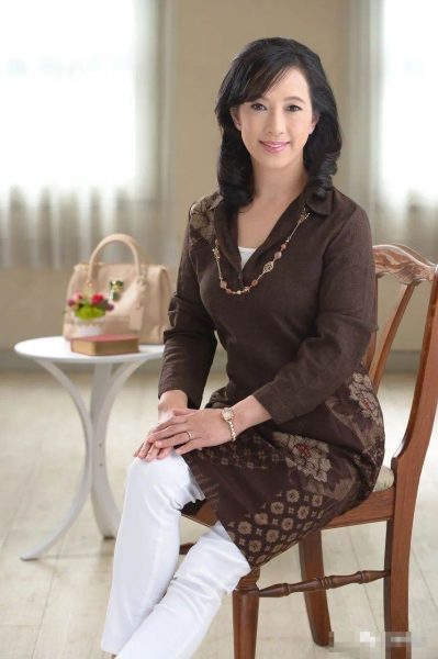 五十路人妻《服部圭子》精选作品推荐封面及内容欣赏 - 逸尤格