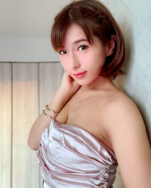 长相美艳巨乳肥臀女星《星野娜美》精选作品推荐封面及内容欣赏 - 逸尤格