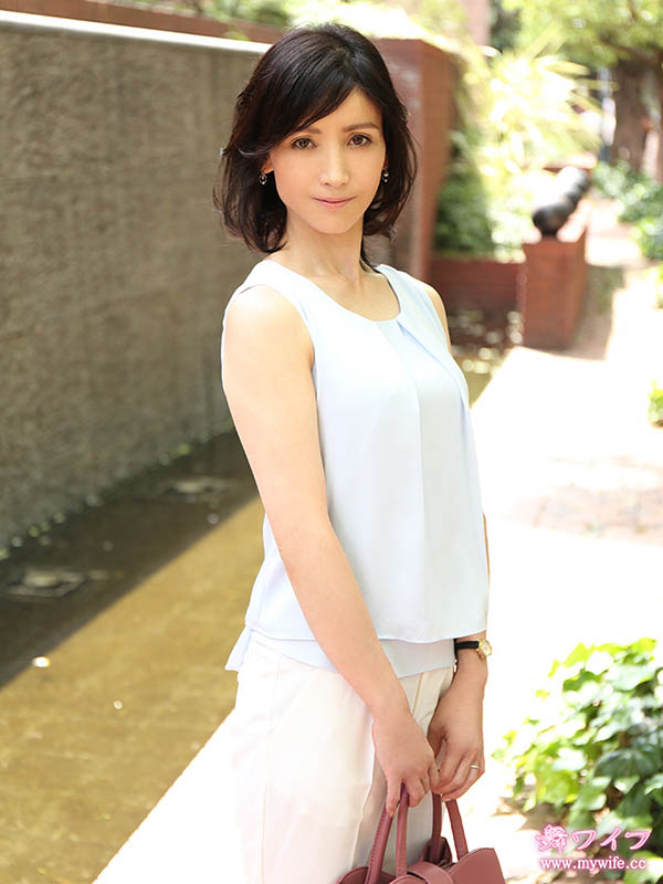 四十路美熟女《美堂佳苗》精选作品推荐封面及内容欣赏 - 逸尤格