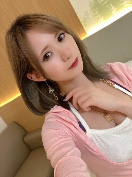 肉食性正妹女大生《河合乃乃花》精选作品推荐封面及内容欣赏 - 逸尤格