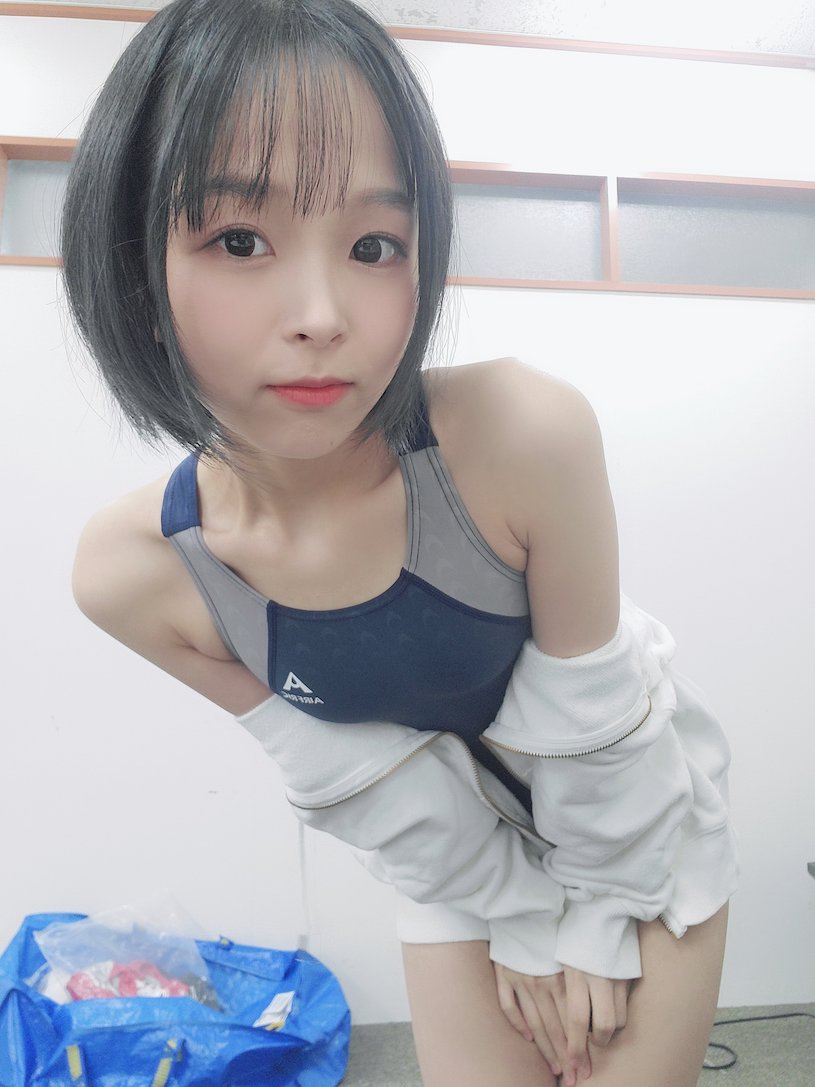 图片[2] - 很色情又性欲强的妹子《日向夏》精选作品推荐封面及内容欣赏 - 逸尤格