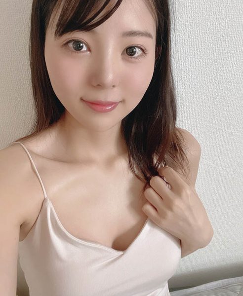 咖啡店正妹店员《冈田阳菜乃》精选作品推荐封面及内容欣赏 - 逸尤格