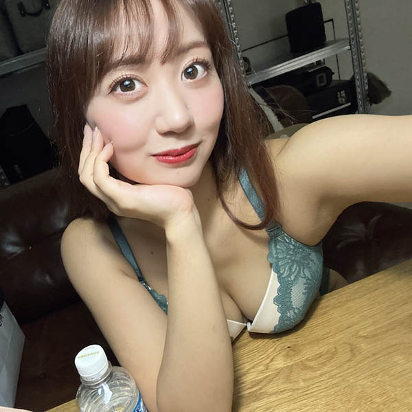 名校大学英文系美乳正妹《永泽雪乃》精选作品推荐封面及内容欣赏 - 逸尤格