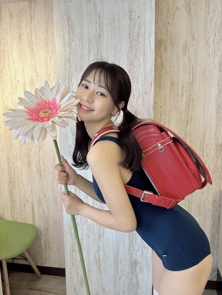 十年一遇超新星《五芭》精选作品推荐封面及内容欣赏 - 逸尤格