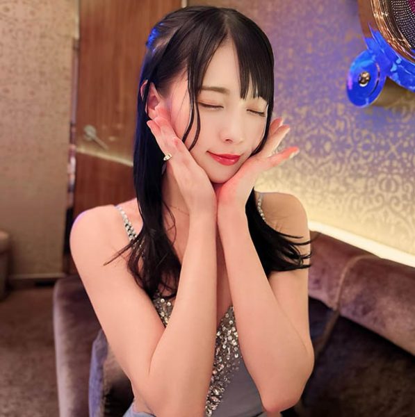 偶像级暗黑美少女《圆井萌华》精选作品推荐封面及内容欣赏 - 逸尤格