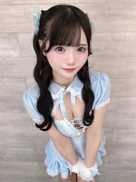 白领OL女星《美澄玲衣》精选作品推荐封面及内容欣赏 - 逸尤格