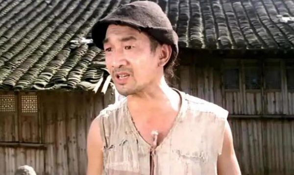 双重维度下的精神寓言,从《阿Q正传》到现代影像的时空对话 - 逸尤格