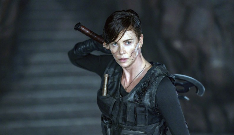 电影《永生守卫》不死者的现代困境与永恒守护 - 逸尤格