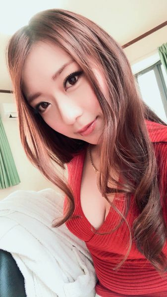 清纯美少女《雅彩加》精选作品推荐封面及内容欣赏 - 逸尤格
